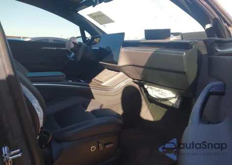 2022 Tesla Model X Plaid Tri Motor All-Wheel Drive z USA, uszkodzony, nr VIN 7SAXCBE63NF359143